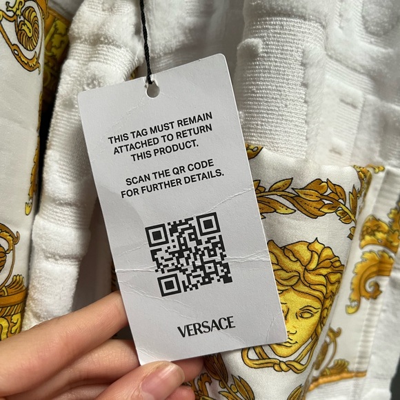 brand new versace robe - Picture 2 of 2